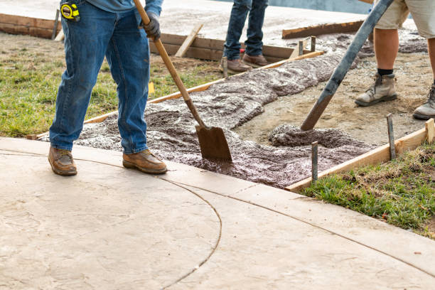 Best Concrete Walkway Installation  in Lake Hamilton, AR